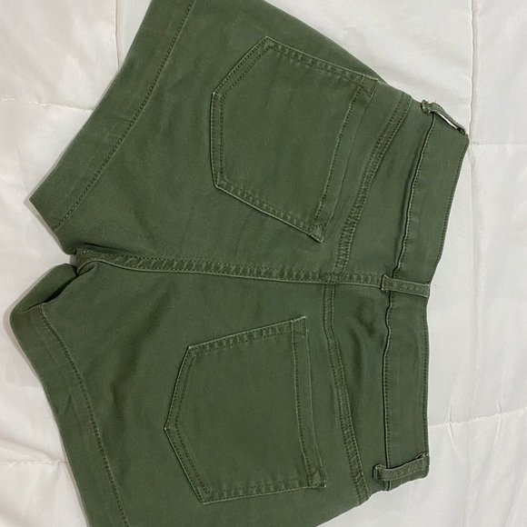 High Waisted Kaki Green Shorts - Picture 2 of 3